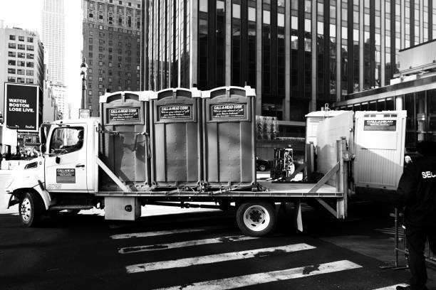 Best Best portable toilet rental  in Glendale, MO